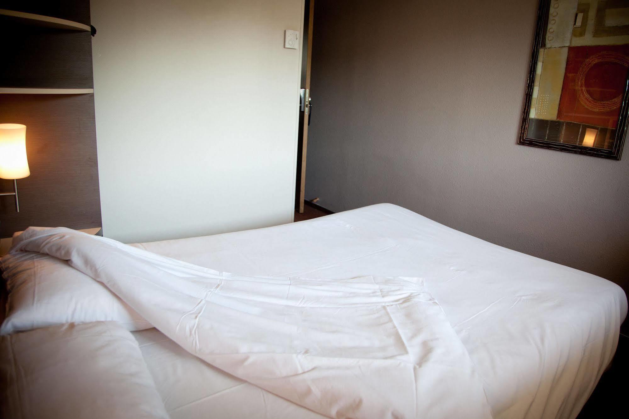 B&B Hotel Pau Zenith Экстерьер фото
